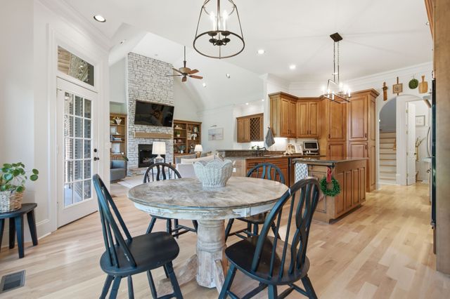 518 Ridgecrest Ln, Lebanon, TN 37087
