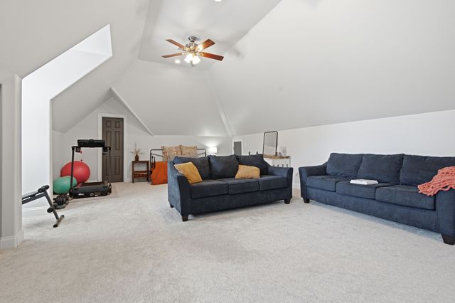 518 Ridgecrest Ln, Lebanon, TN 37087