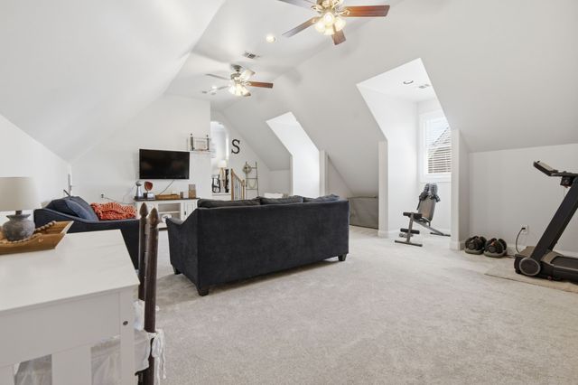 518 Ridgecrest Ln, Lebanon, TN 37087
