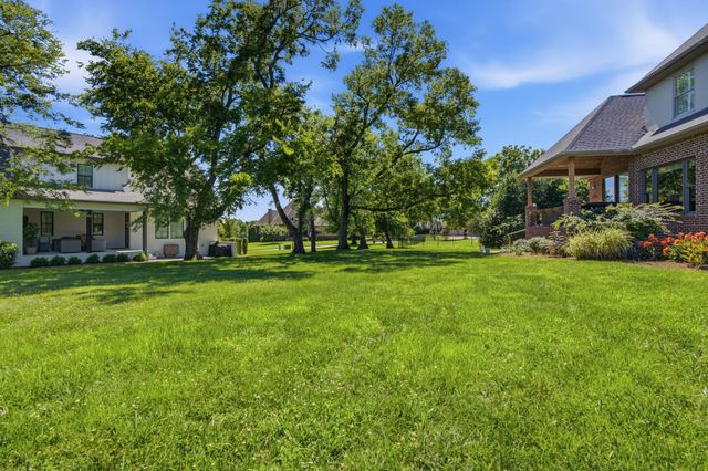 518 Ridgecrest Ln, Lebanon, TN 37087