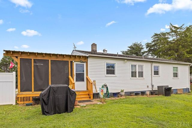 135 Brown Street, Appomattox, VA 24522