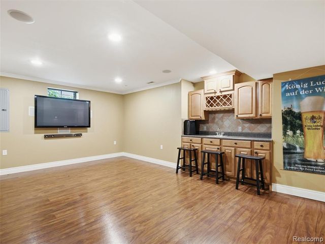 3875 Andover Avenue, Auburn Hills, MI 48326
