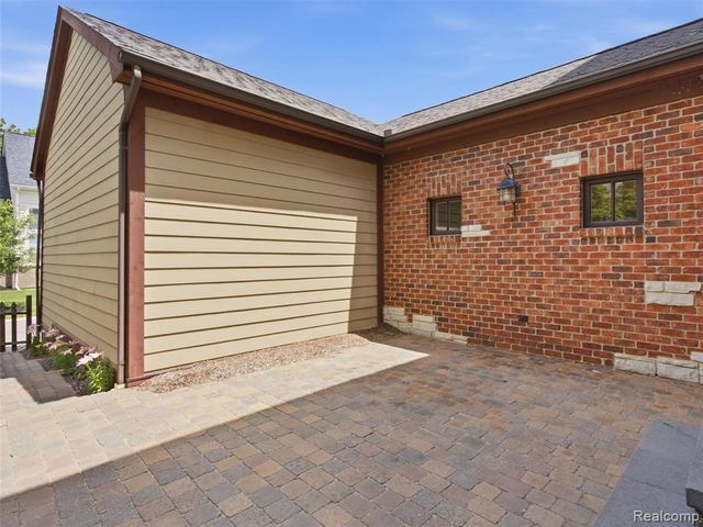 3875 Andover Avenue, Auburn Hills, MI 48326