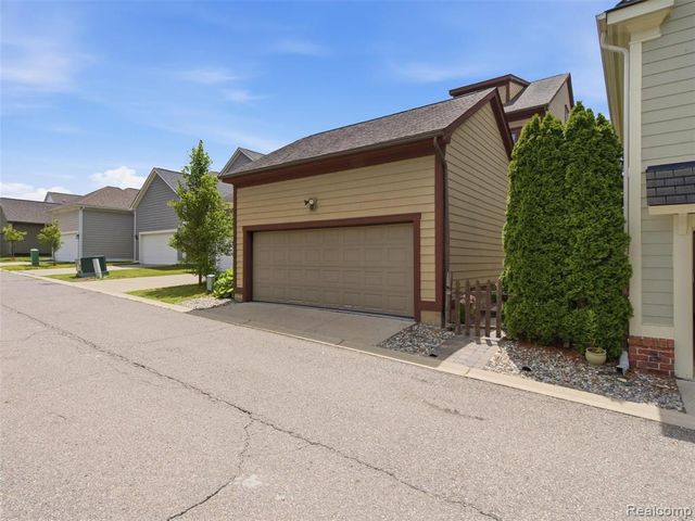 3875 Andover Avenue, Auburn Hills, MI 48326