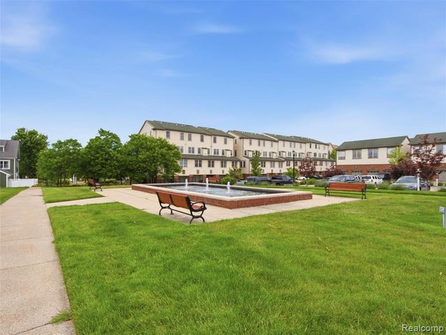 3875 Andover Avenue, Auburn Hills, MI 48326