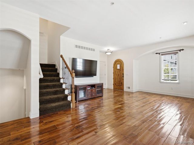 3875 Andover Avenue, Auburn Hills, MI 48326