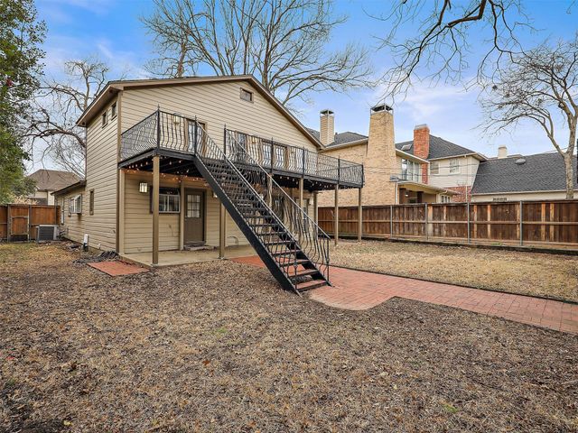 2824 Dyer Street, University Park, TX 75205