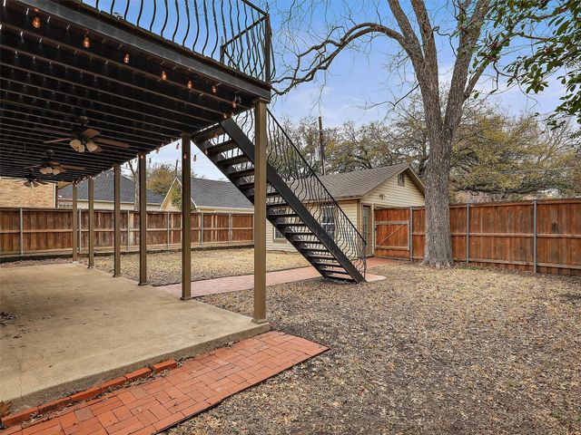 2824 Dyer Street, University Park, TX 75205