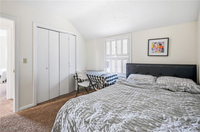 1820 E Market Street, Warren, OH 44483
