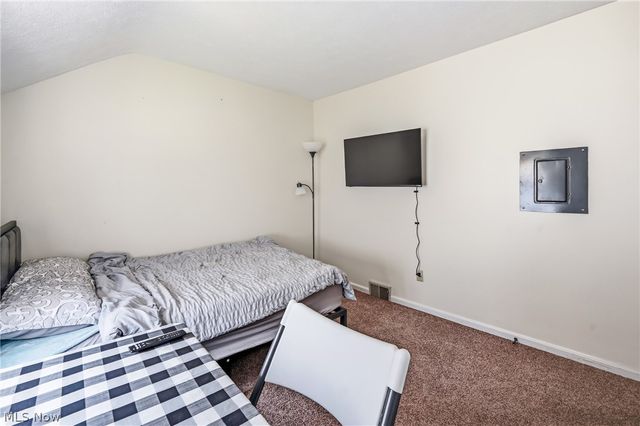 1820 E Market Street, Warren, OH 44483