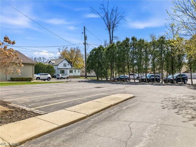 1820 E Market Street, Warren, OH 44483