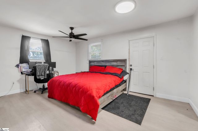 8 Antioch Drive, Greenville, SC 29605