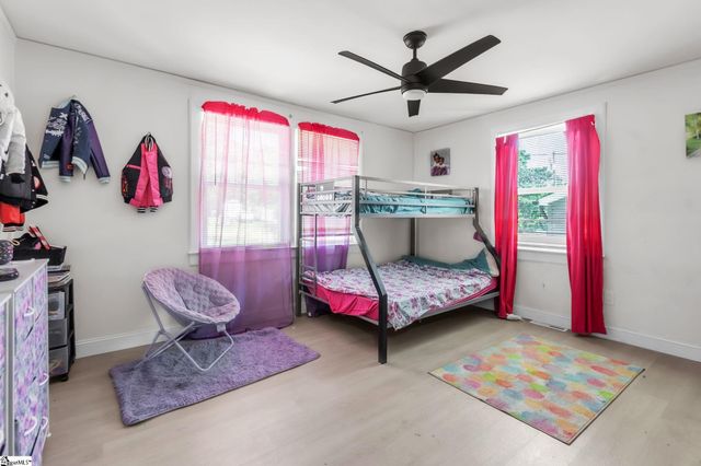 8 Antioch Drive, Greenville, SC 29605