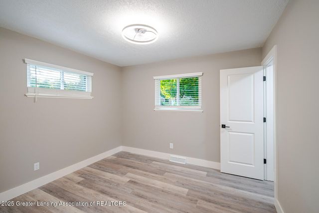 3425 Cooley Drive, Lansing, MI 48911