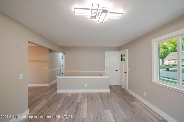 3425 Cooley Drive, Lansing, MI 48911