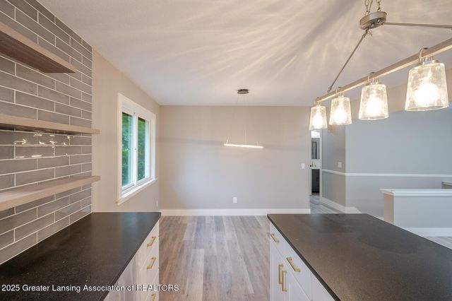 3425 Cooley Drive, Lansing, MI 48911