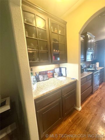 20555 E 32nd Street S, Broken Arrow, OK 74014