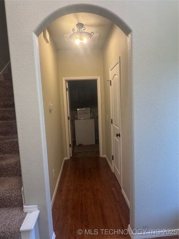 20555 E 32nd Street S, Broken Arrow, OK 74014