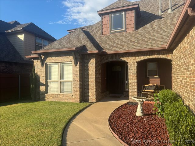 20555 E 32nd Street S, Broken Arrow, OK 74014