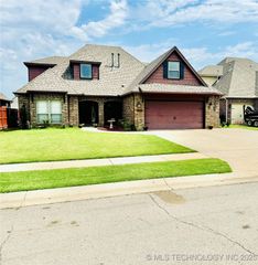 20555 E 32nd Street S, Broken Arrow, OK 74014