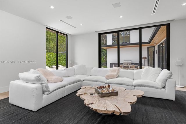 6003 SW 80th St, South Miami, FL 33143