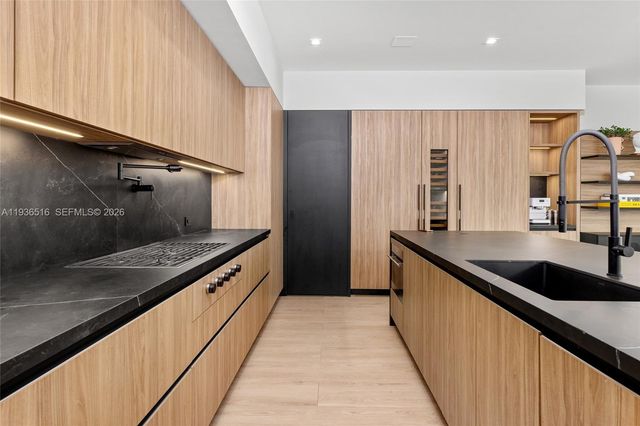 6003 SW 80th St, South Miami, FL 33143