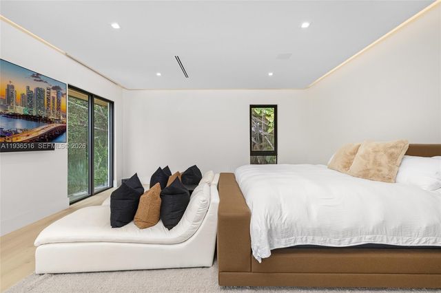 6003 SW 80th St, South Miami, FL 33143