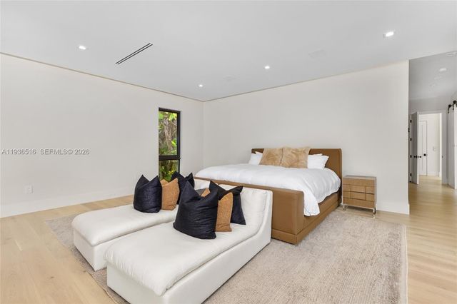 6003 SW 80th St, South Miami, FL 33143