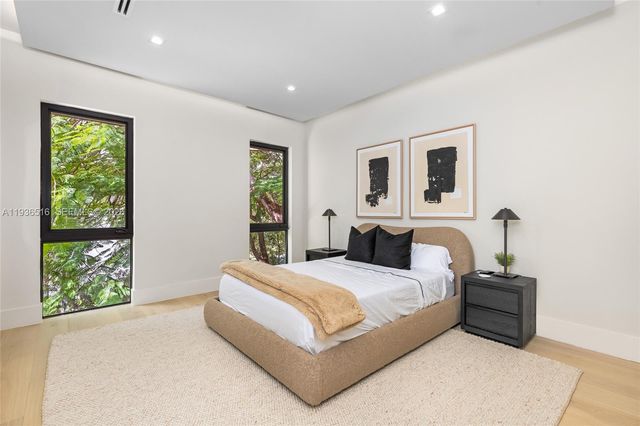 6003 SW 80th St, South Miami, FL 33143