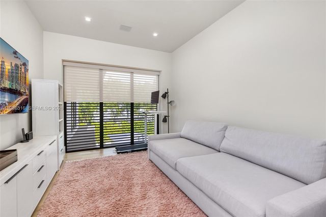 6003 SW 80th St, South Miami, FL 33143