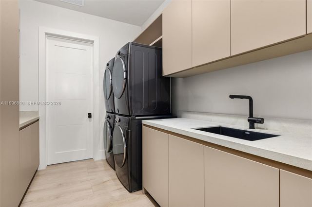 6003 SW 80th St, South Miami, FL 33143