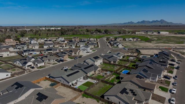 414 Kitty Hawk Dr, Colusa, CA 95932