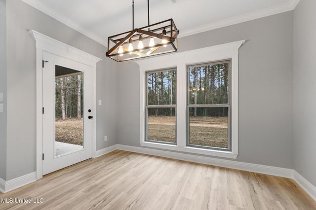 5360 Hoda Road, Kiln, MS 39556