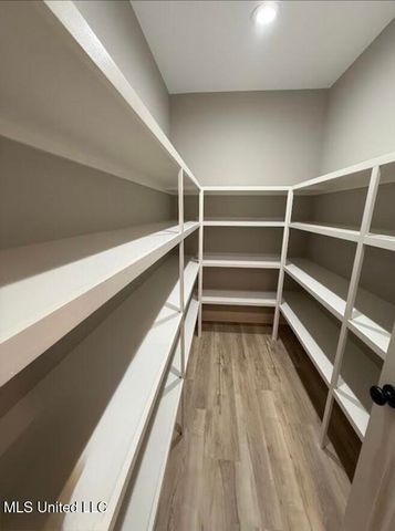 5360 Hoda Road, Kiln, MS 39556