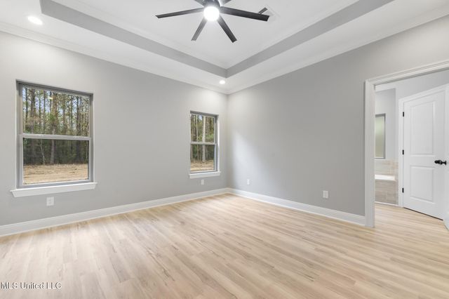 5360 Hoda Road, Kiln, MS 39556