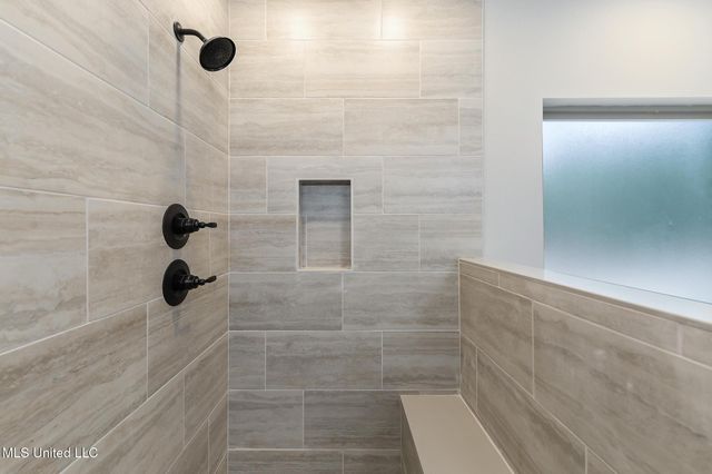 5360 Hoda Road, Kiln, MS 39556