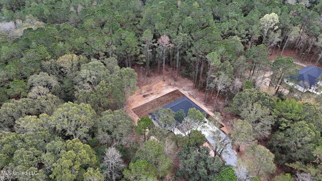 5360 Hoda Road, Kiln, MS 39556
