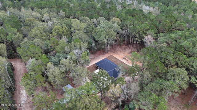 5360 Hoda Road, Kiln, MS 39556