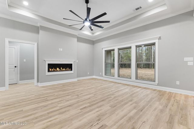 5360 Hoda Road, Kiln, MS 39556