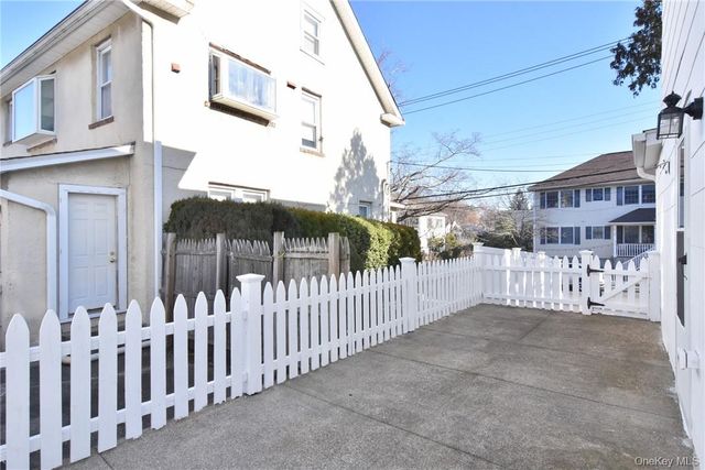213 Ashford Avenue, Dobbs Ferry, NY 10522