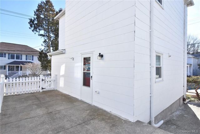 213 Ashford Avenue, Dobbs Ferry, NY 10522
