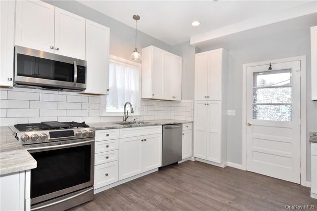 213 Ashford Avenue, Dobbs Ferry, NY 10522