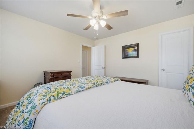 1518 Waltham LN, Newport News, VA 23602