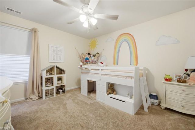1518 Waltham LN, Newport News, VA 23602