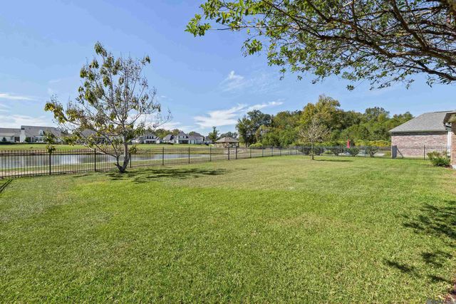 7097 Fleur De Lis, Zachary, LA 70791