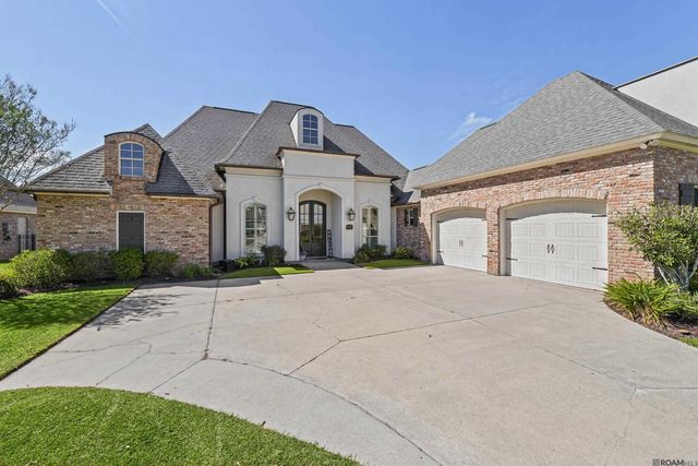 7097 Fleur De Lis, Zachary, LA 70791