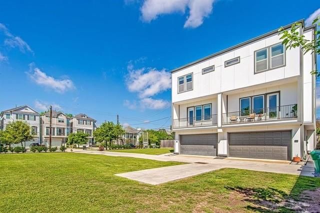 449 W 25th Street C, Houston, TX 77008