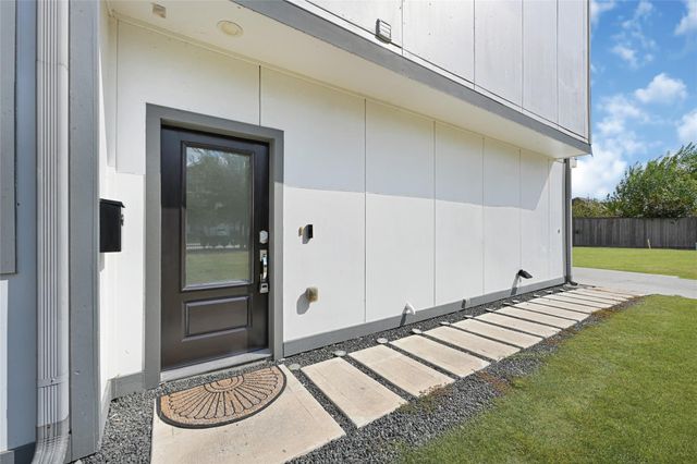 449 W 25th Street C, Houston, TX 77008