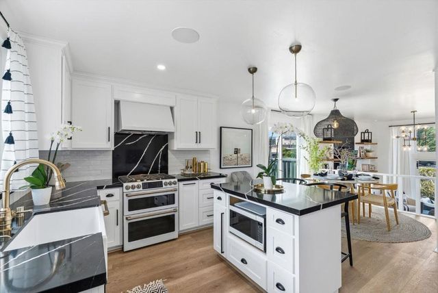 37 La Playa Street 37, Monterey, CA 93940