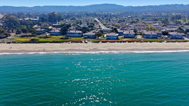 37 La Playa Street 37, Monterey, CA 93940